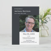 Invitation Service funéraire Photo personnalisée (Debout devant)