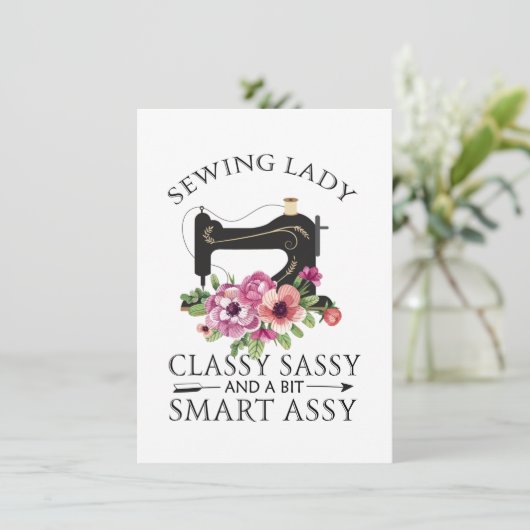 Invitation Sewing Lady Class Sassy And A Bit Smart Assy (Debout devant)