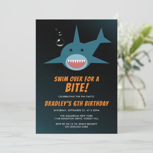 Invitation Shark Bite N'Importe Quel Âge Anniversaire (Debout devant)