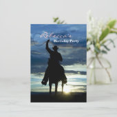 Invitation Silhouette de cowboy d'équitation de coucher du (Debout devant)