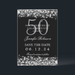 Invitation Silver 50th Birthday Enregistrer la date avec les<br><div class="desc">Design élégant "50th Birthday Party" avec des lumières à cordes d'argent et nom personnalisé et texte de détails. Facile à utiliser et facile à personnaliser. Commandez aujourd'hui !</div>