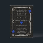 Invitation Silver Blue Casino Las Vegas Poker Mariage<br><div class="desc">Unique Casino Royale, design de carte à thème art déco. Il présente un style art déco vintage, un cadre rompu de Roaring des années 1920 avec fausse feuille d'argent Fleur-de-lis, coeurs bleus, Q et K sur deux coins (simulant des cartes à jouer), sur arrière - plan motif Art déco. Des...</div>