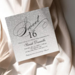 Invitation Silver Glam Parties scintillant Sweet 16 Carré Inv<br><div class="desc">Cette belle invitation présente une parties scintillant fausse et votre texte personnalisé. Utilisez le formulaire modèle pour ajouter vos informations. Modifiez la police ou ajoutez du texte à l'aide de la fonction Personnaliser It.</div>