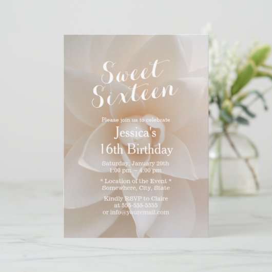 Invitation Simple classique blanc floral doux 16 (Debout devant)