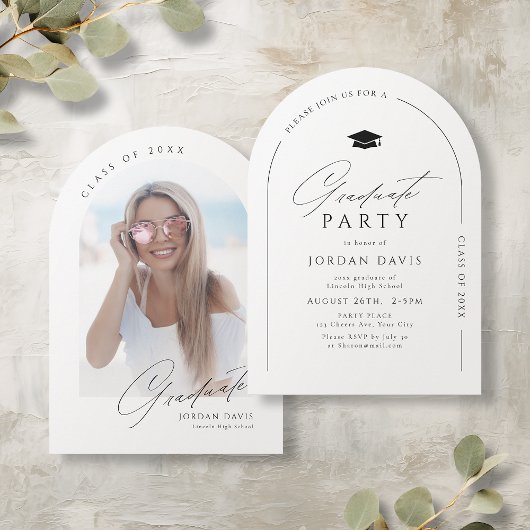 Invitation Simple Élégant Script Moderne Arch Graduation