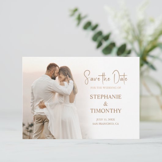 Invitation Simple Enregistrer La Date Photo Mariage Moderne (Debout devant)