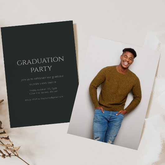 Invitation simple et élégante à la graduation vert