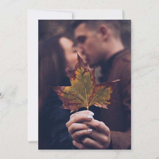 Invitation Simple Feuil de chute Terracotta Monogramme Mariag (Dos)