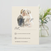 Invitation Simple ivoire gris blanc photo de couple RSVP (Debout devant)