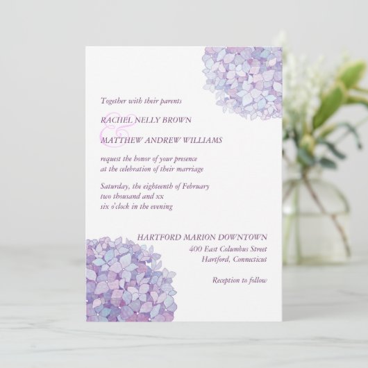 Invitation Simple Mariage tendance à l'hydrangée violette (Debout devant)