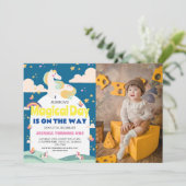 Invitation Simple mignonne fille photo Unicorn premier annive (Debout devant)