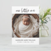 Invitation Simple Modern Script Copy Photo Birth Announcement (Debout devant)