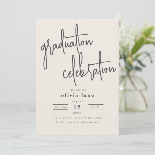 Invitation Simple Moderne Graduation Party (Debout devant)