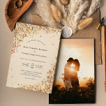 Invitation Simple Rustic Fall Beige Mariage Photo<br><div class="desc">Cette Simple Rustic Fall Beige Mariage Photo Invitation design présente une palette neutre intemporelle de beige et d'or avec des ornements colorés délicatement muets de branches dorées et de jolis floraux d'automne avec des feuilles en rouge, cuivre, rose poussiéreux, orange brûlé, terre cuite, et la couleur pleine automne fleurissent. Ces...</div>