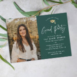Invitation Simple Script Green Photo Graduation Party<br><div class="desc">Simple Script Green Photo Graduation Party invitation avec élégante feuille d'or casquette et typographie minimaliste. Cliquez sur le bouton Personnaliser pour customiser cette conception. Si vous souhaitez customiser davantage comme modifier les tailles de police et les couleurs arrière - plans, cliquez sur le bouton Personnaliser, puis faites défiler vers le...</div>