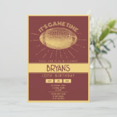 Invitation Simple Vintage Retro Gold Football anniversaire (Debout devant)