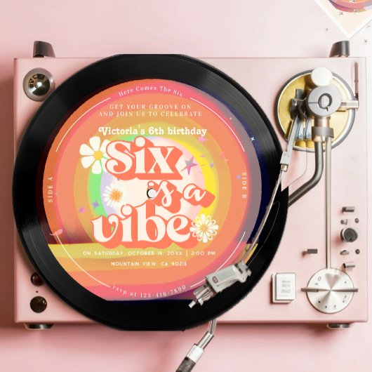 Invitation SIX est une Vibe Super Retro Sunshine Rainbow Dais