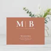 Invitation Sleek & Simple Monogram Terracotta Aucun parent (Debout devant)