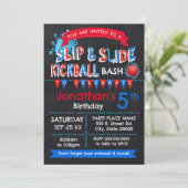 Invitation Slip et Slide Kickball Anniversaire Rouge Blanc Bl (Debout devant)