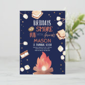 Invitation S'more Bonfire Smore Amusants Amis Camping Anniver (Debout devant)