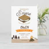 Invitation S'mores Camping Fun avec ses amis Anniversaire (Debout devant)