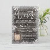 Invitation Snowflakes d'hiver & Lantern Grange Baby shower en (Debout devant)