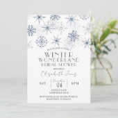 Invitation Snowflakes Winter Wonderland Fête des mariées (Debout devant)