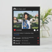 Invitation Social Media Post Photo Dark Mode Graduation Party (Debout devant)