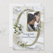 Invitation Soie blanche luxueuse et fluide et roses blanches. (Devant)