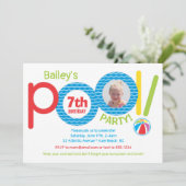 Invitation Soirée d'anniversaire de la fête de la piscine pou (Debout devant)