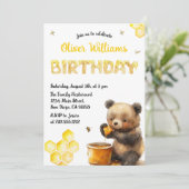 Invitation Soirée d'anniversaire de l'ours de miel jaune mign (Debout devant)