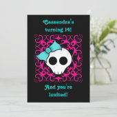 Invitation Soirée d'anniversaire du crâne gothique mignonne p (Debout devant)
