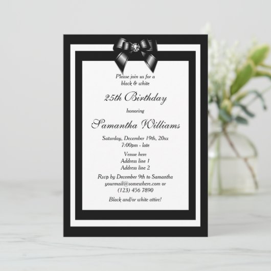 Invitation Soirée d'anniversaire noire et blanche (Debout devant)