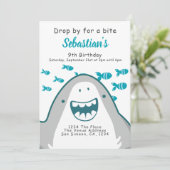 Invitation Soirée d'anniversaire personnalisée pour le requin (Debout devant)