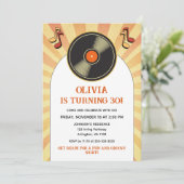 Invitation Soirée d'anniversaire rétro groovy des années 60 p (Debout devant)