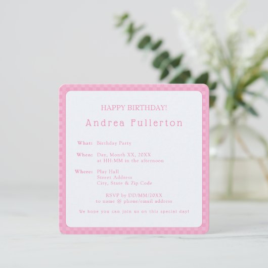 Invitation Soirée d'anniversaire simple rose (Debout devant)