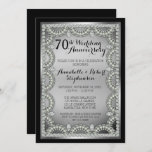 Invitation Soirée de l'argent et du diamant 70e anniversaire<br><div class="desc">Des formes élégantes de faux diamant sur dégradé argenté et arrière - plan noir 70e anniversaire Mariage invitations de fête. Design original par Holiday Hearts Designs (droits réservés). Si vous avez des questions ou avez besoin d'aide pour la conception, envoyez-nous un message ou envoyez-nous un courriel directement à info@holidayheartsdesigns.com, et...</div>