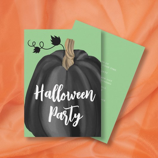Invitation Soirée d'Halloween Citrouille à script vert mignon