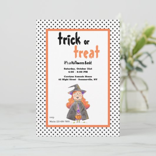 Invitation Soirée d'Halloween Little Witch (Debout devant)