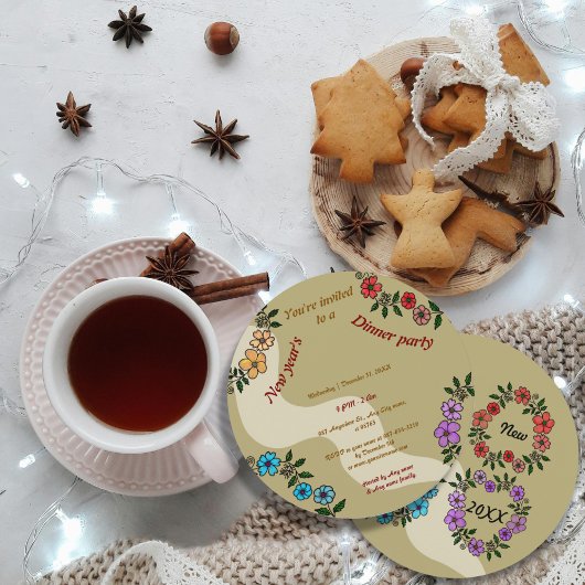 Invitation Soirée du Nouvel An beige avec couronne de fleurs