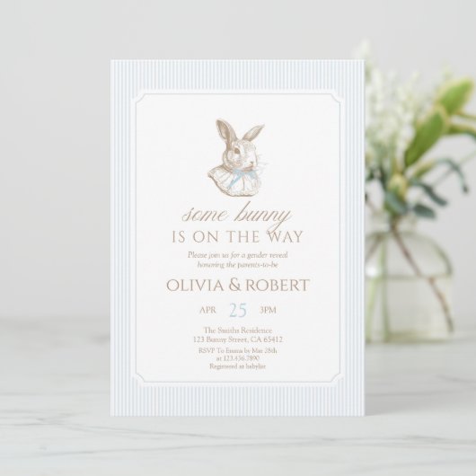 Invitation Some Bunny Is On The Way Blue Bow Baby Shower (Debout devant)