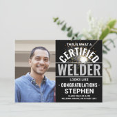 Invitation Soudage Torch & Sparks Certified Welder Graduation (Debout devant)