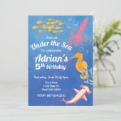 Invitation Sous l'invitation d'anniversaire bleu marine (Debout devant)