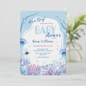 Invitation Sous l'invitation du Baby shower bleu marine (Debout devant)