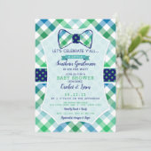 Invitation Southern Gentleman Plaid et Bowtie Baby Boy (Debout devant)