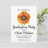 Invitation Soyez une fête de graduation de tournesol (Debout devant)