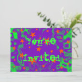 Invitation Spellbound violet 'You are Invited' (Debout devant)