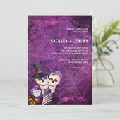 Invitation Squelette gothique noir violet Mariage d'Halloween (Debout devant)