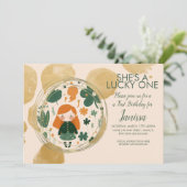 Invitation St. Patricks Anniversaire Fille Shamrock N'importe (Debout devant)