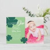 Invitation St. Patricks Lucky First Birthday Photo Shamrock (Debout devant)